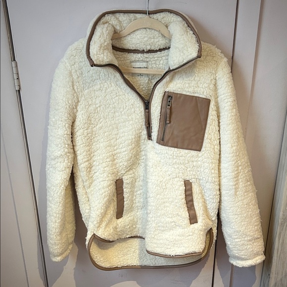 Abercrombie & Fitch Cream Sherpa Jacket - Picture 2 of 5